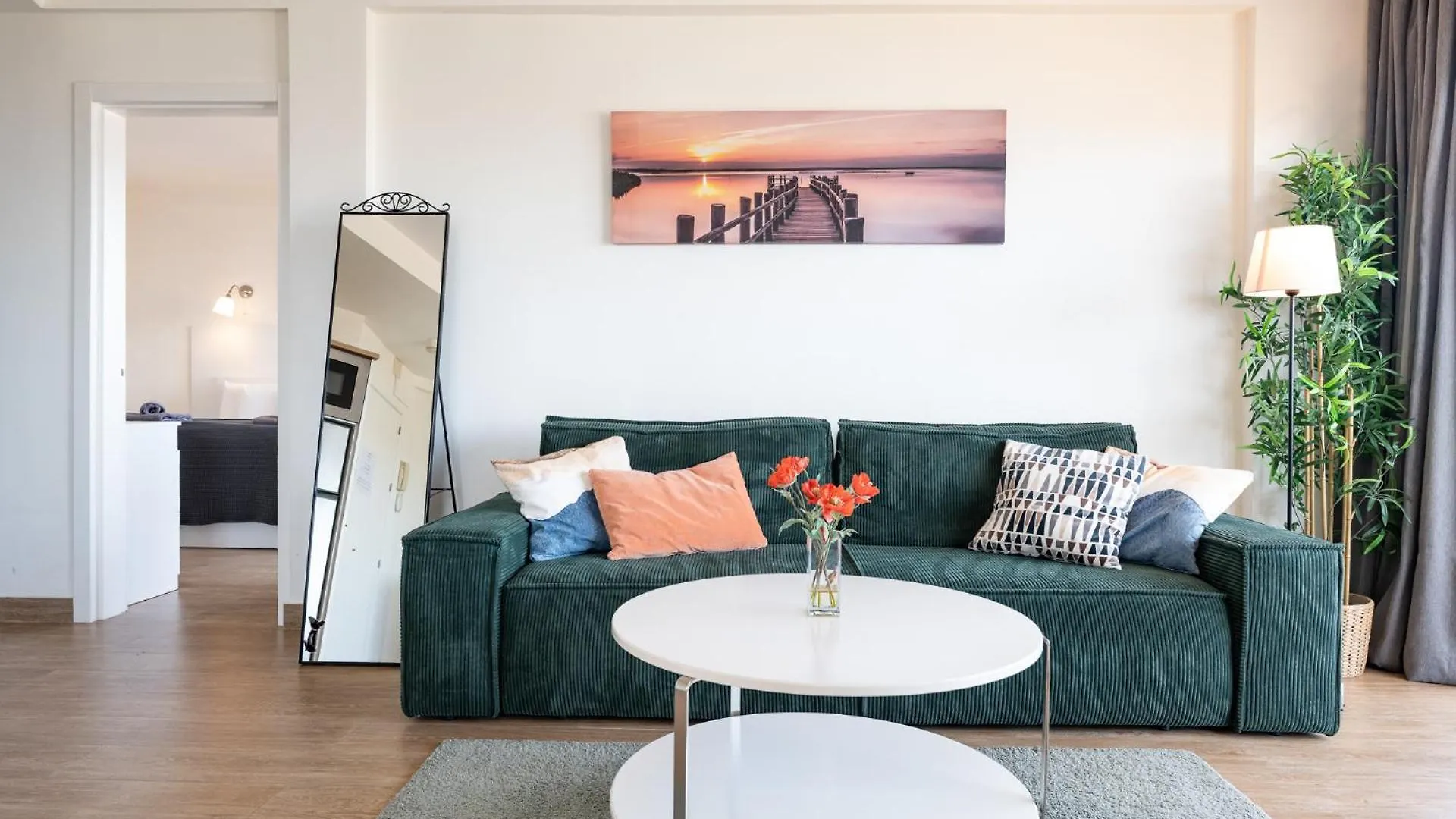 Sunrise Haven, Spacious, Bright, Pool, Terraces Torremolinos Apartment