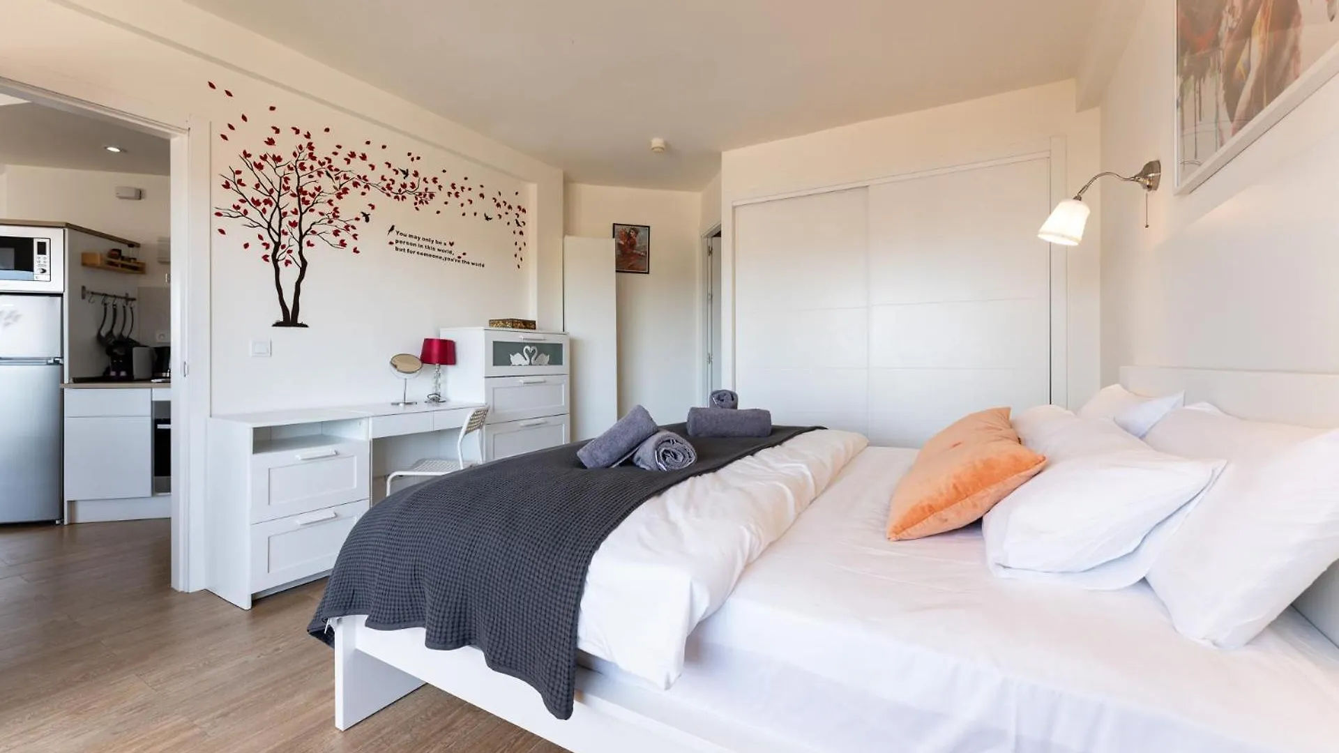 Sunrise Haven, Spacious, Bright, Pool, Terraces Torremolinos 0*,  Spain